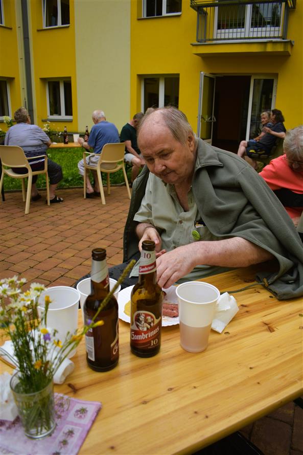 Grilování v Domech s pečovatelskou službou