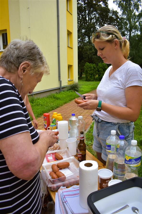 Grilování v Domech s pečovatelskou službou