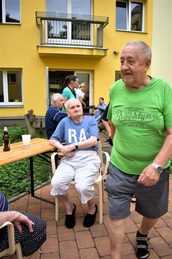 Grilování v Domech s pečovatelskou službou