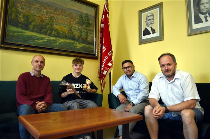 foto, setkání před odjezdem na LOH do Paříže