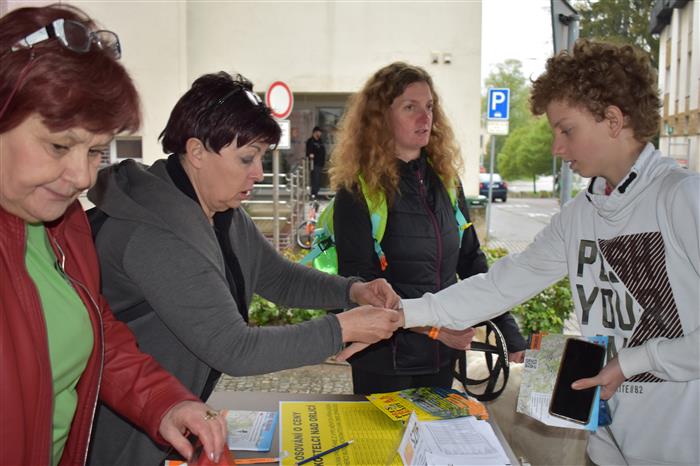 Pochod přes tři hrady, start Kostelec nad Orlicí