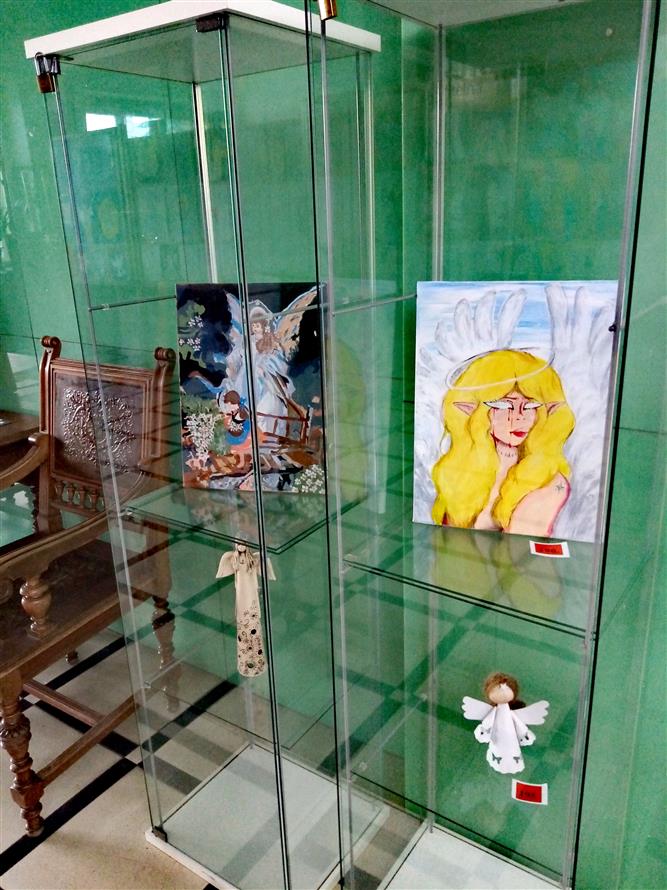 Výstava o domácím hospici a kresby dětí